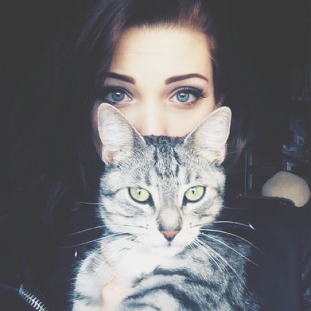 Meet your Posher, Ashley